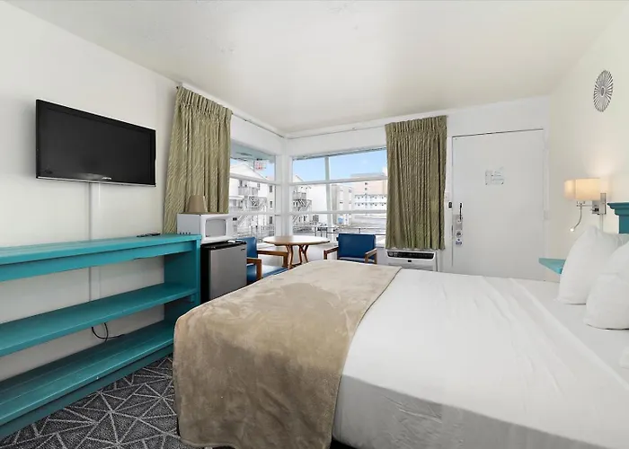 Eden Roc Hotel 3*